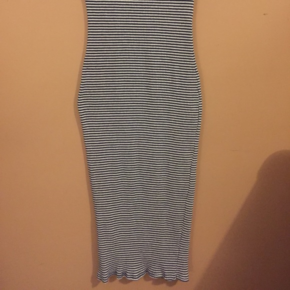 Dress. - Picture 2 of 2